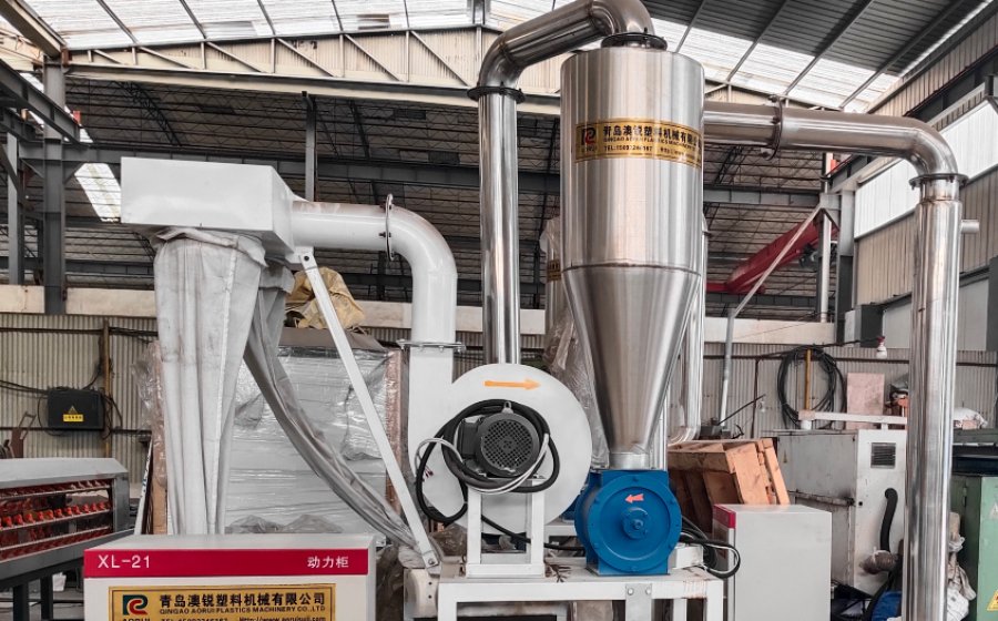 PVC powder grinding machine