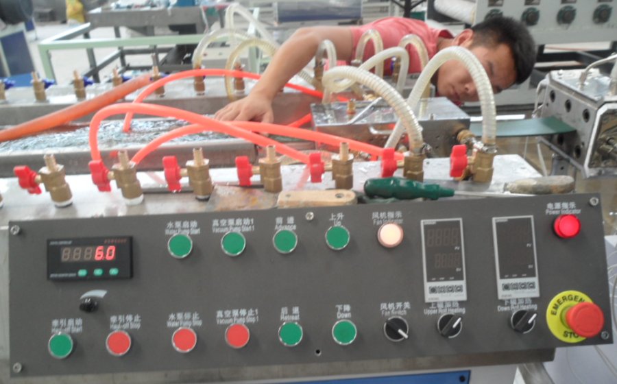 plastic profile making machine
